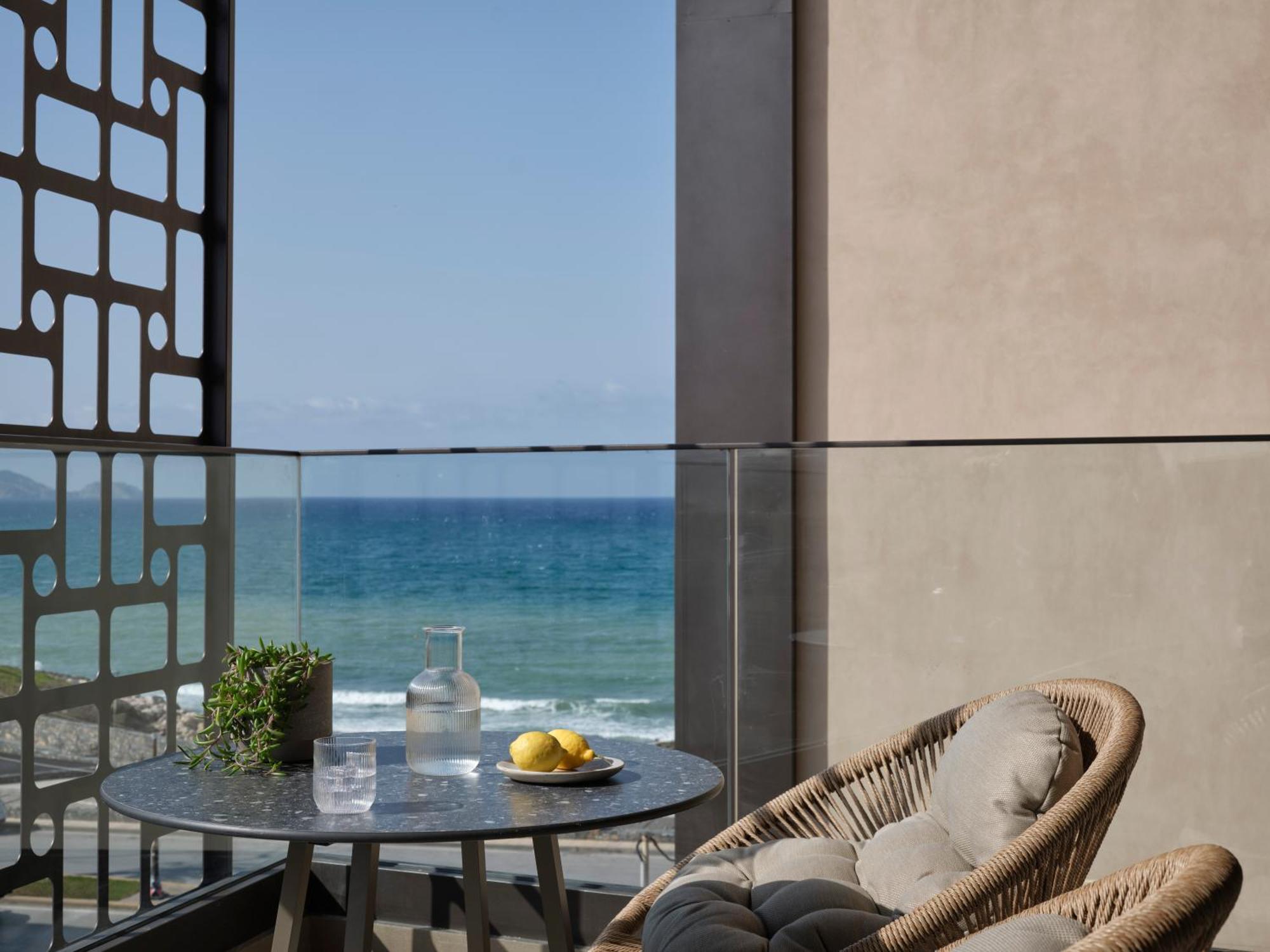 Rocca A Mare - Handwritten Collection