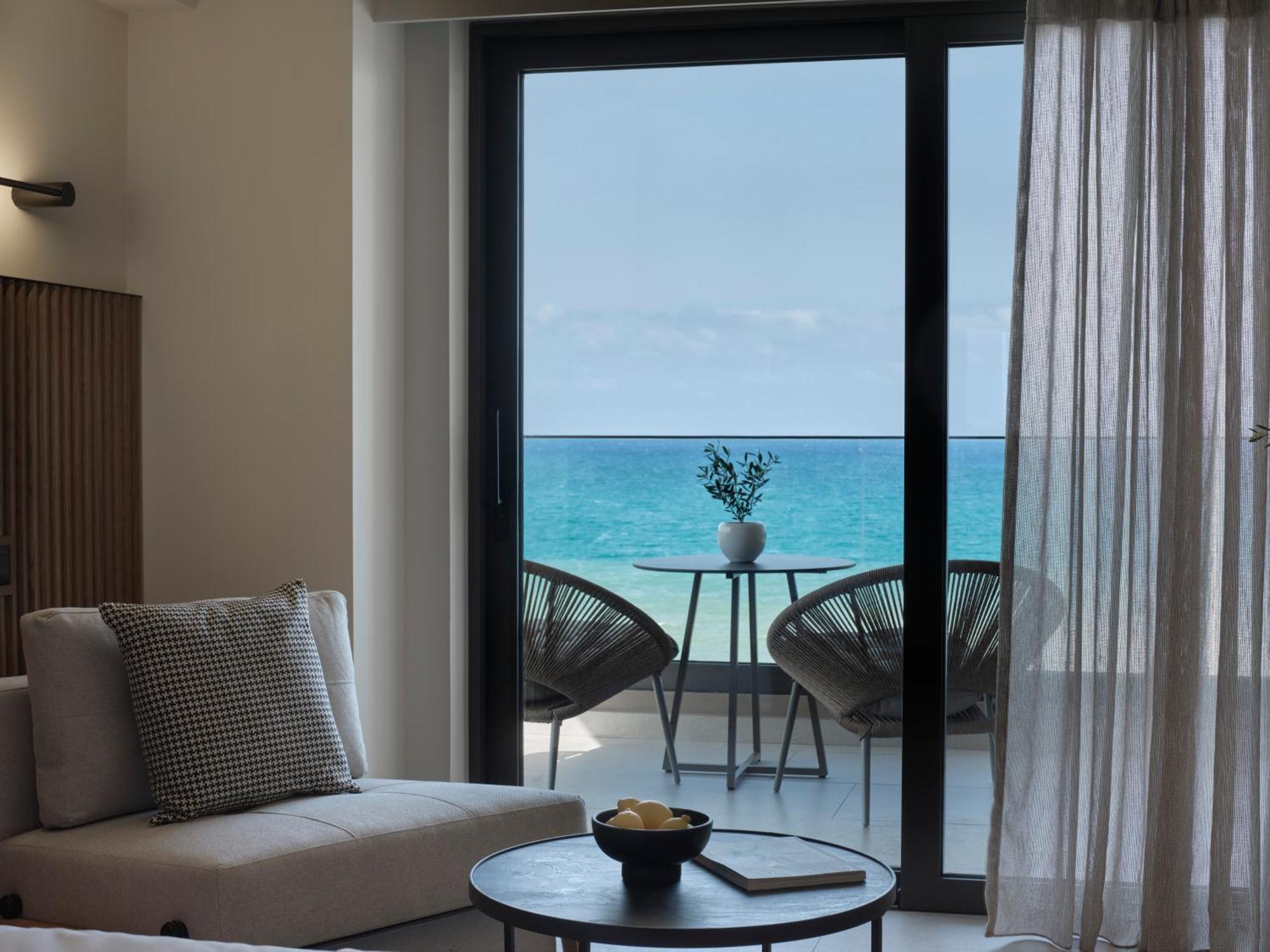 Rocca A Mare - Handwritten Collection 5*