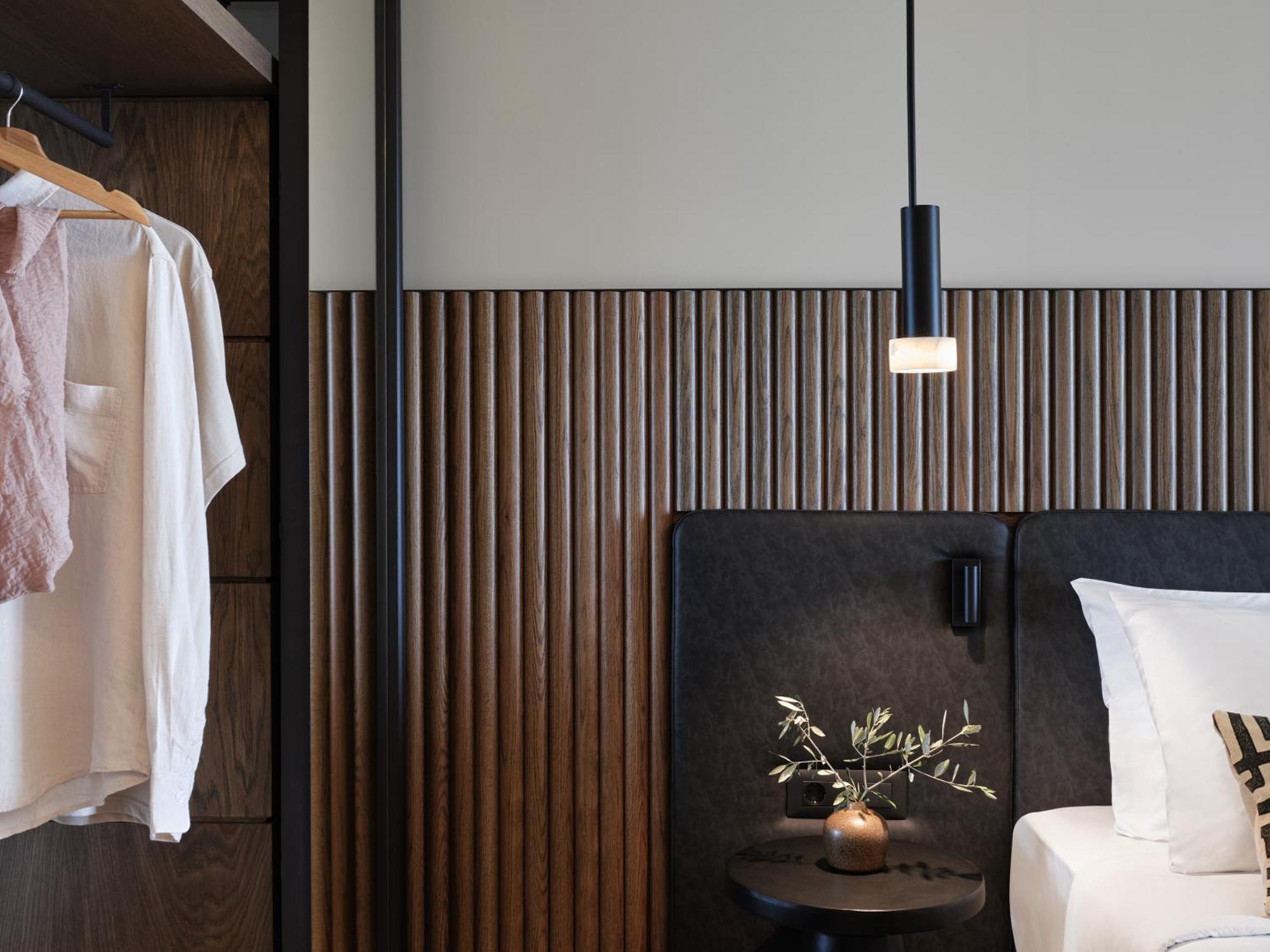 Rocca A Mare - Handwritten Collection 5* Iraklio